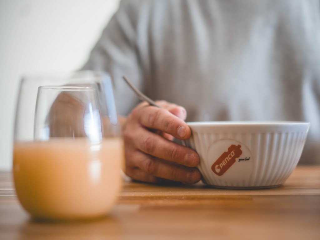 Akce  PELUPA 3000g  Med + Miska na raňajky č.3