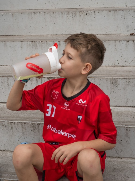 Regeneračný nápoj pre juniorov  JUNIOR AFTER SPORT SHAKE 1500 g  Vanilka č.3
